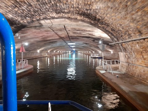 Canal Saint Martin le tunnel juin 2021 Canal Saint Martin juin 2021