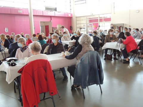 Gouter de retrouvailles et danses bretonnes Gouter de retrouvailles et danses bretonnes