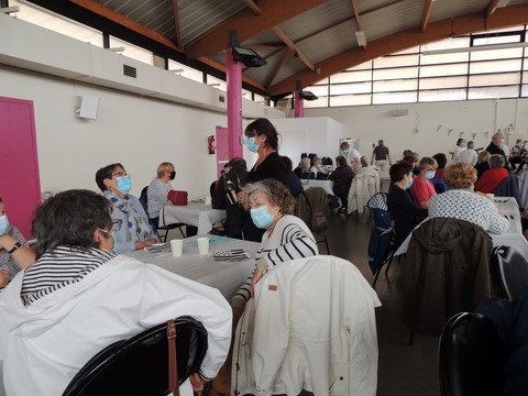 Gouter de retrouvailles et danses bretonnes Gouter de retrouvailles et danses bretonnes